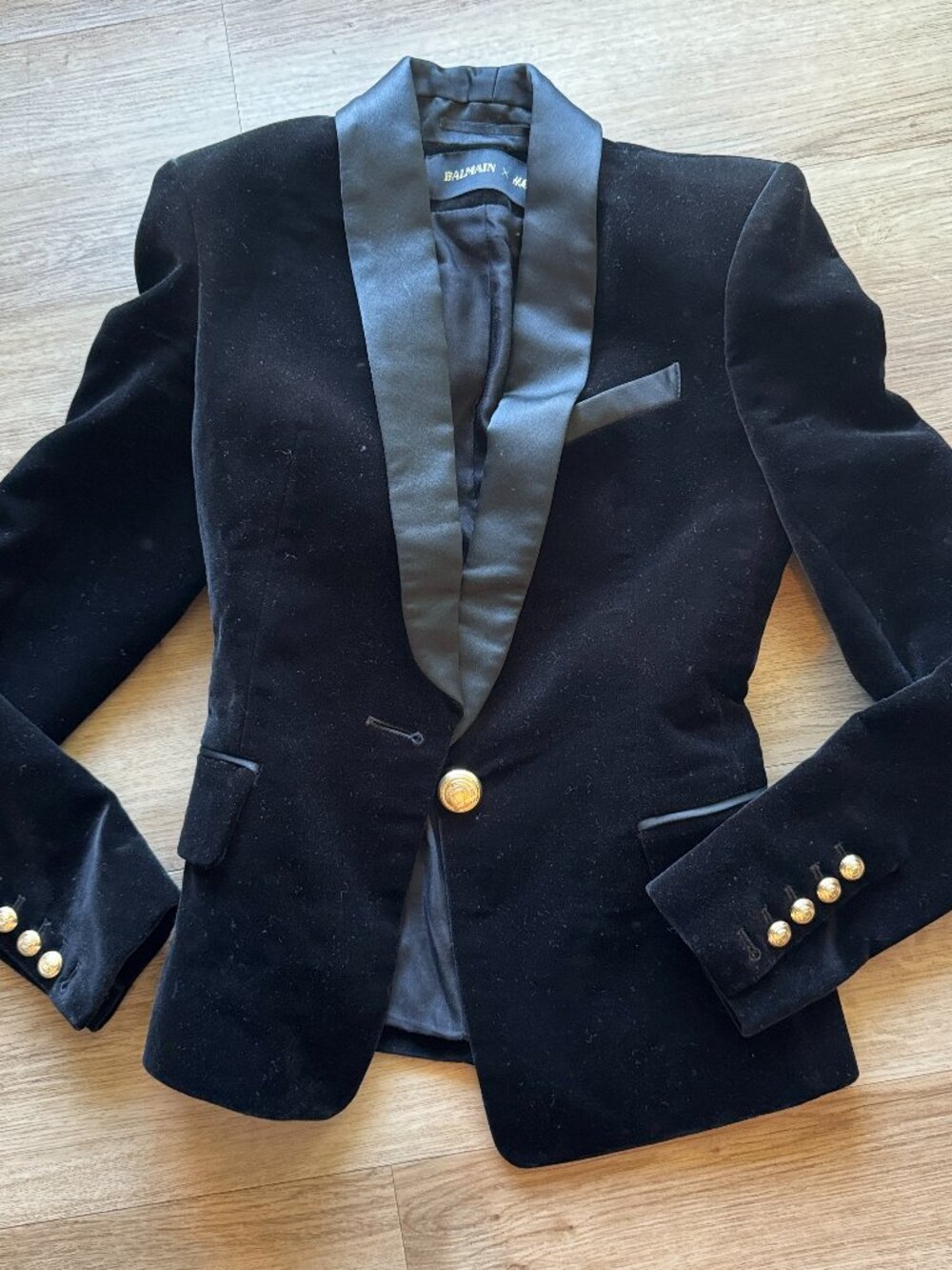 H&M Balmain Velvet Balzer US2